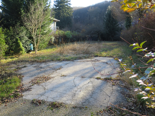 mitten in der Natur im 14. Bezirk von Wien, leeres Grundstück